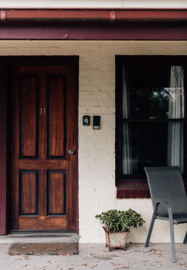 Port Albert Motel エクステリア 写真